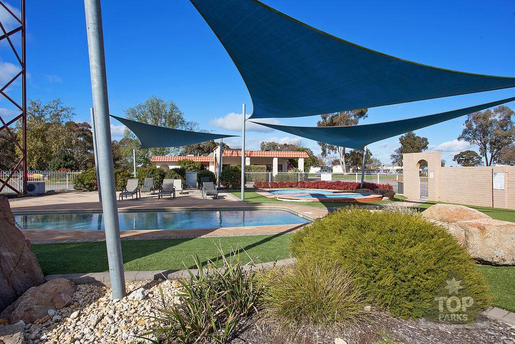 Horsham Holiday Park Bagian luar foto